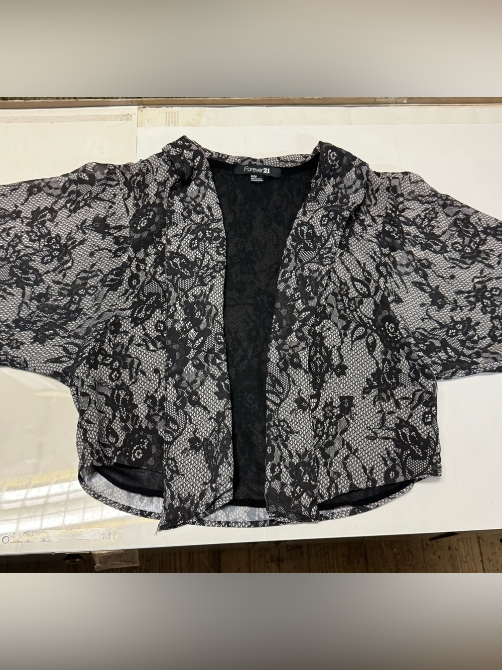 Forever 21 Open From Short Sleeve Cardigan Sweater black floral Shrug Medium